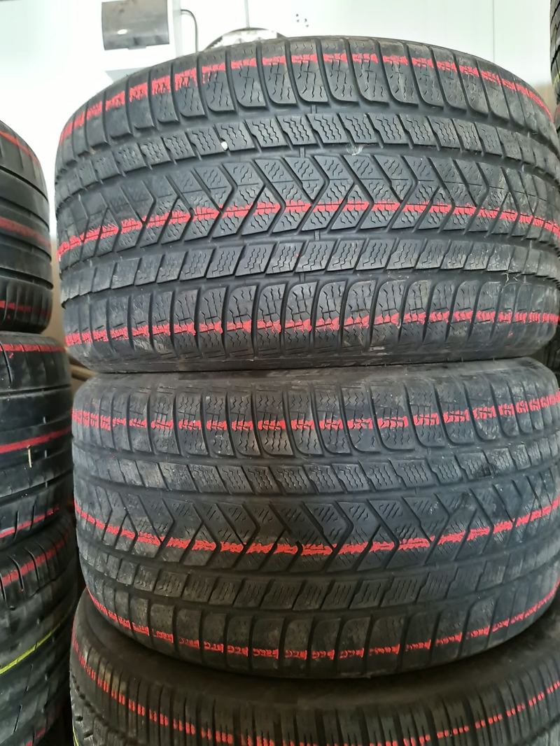 Anvelopă second-hand din stoc